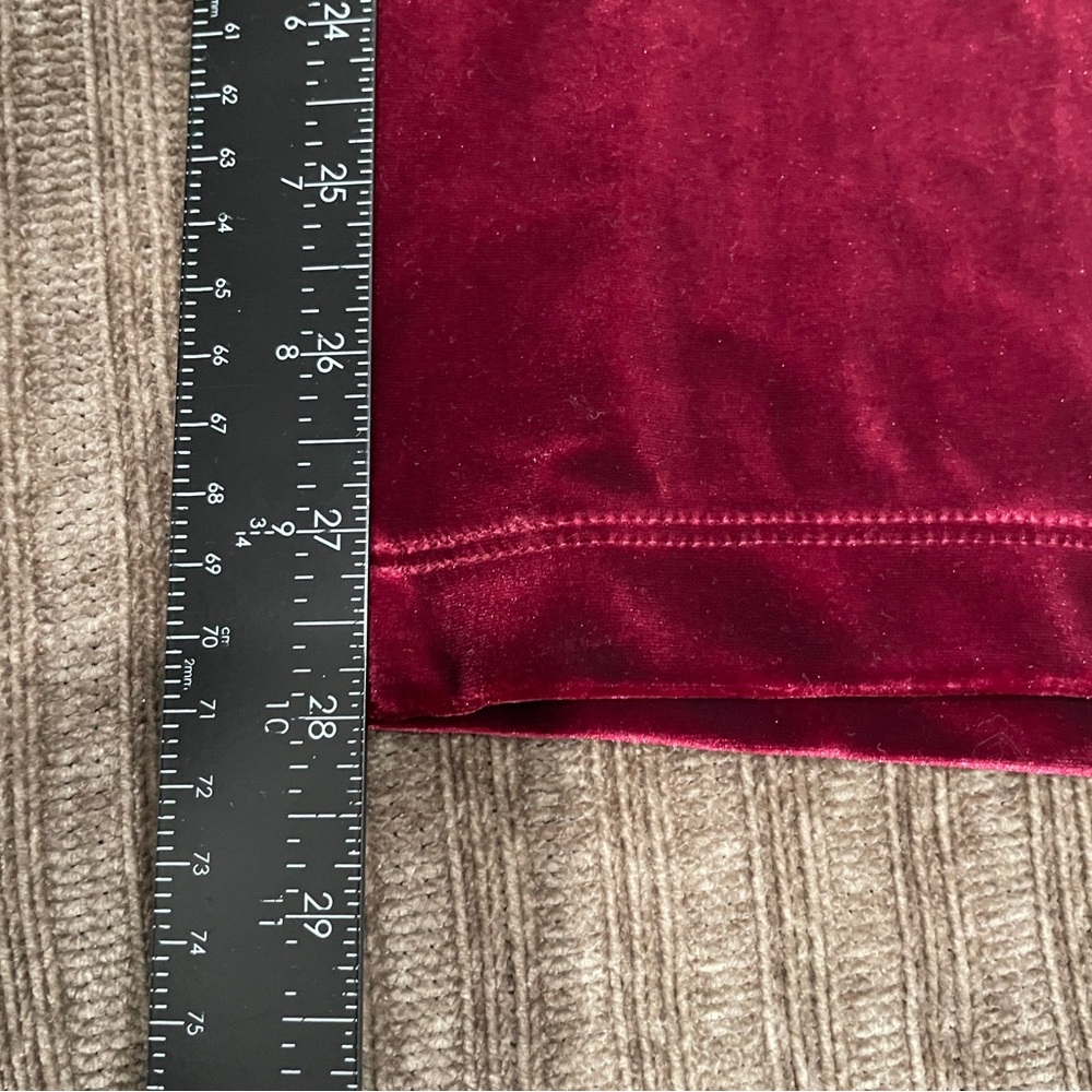 NWOT Chico's Burgundy Velvet Wide Leg Pant Size 4R US XXLR Elastic Waist Stretch - Picture 6 of 6